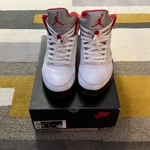 Jordan 5 Fire Red